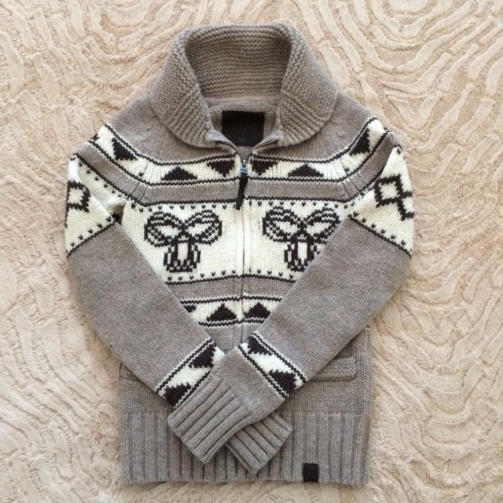 Aritzia Sea to Sky Sweater